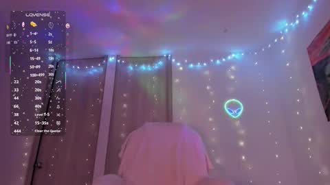  Lola Berry  online show from November 20, 2025, 11:10 am