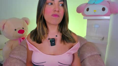 Snapshot of lolacoper chatting on September 17, 2025, 2:35 am LolaCoper online show from September 17, 2025, 2:35 am