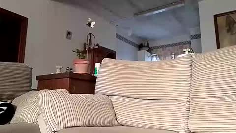 LOLA HUESO y ERIC online show from October 14, 2025, 8:15 am