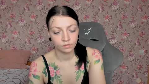 Lola Next stream January 6th at 0500am  30 minutes GMT online show from April 21, 2026, 3:35 am