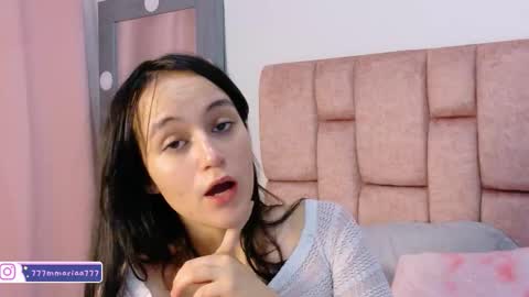 Lola online show from November 4, 2025, 1:54 pm