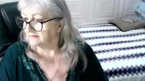 LolkaAlyss online show from November 27, 2025, 3:30 am