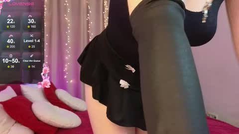 Mona online show from October 23, 2025, 2:05 pm