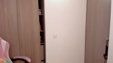 Lolly  online show from February 14, 2025, 2:50 am