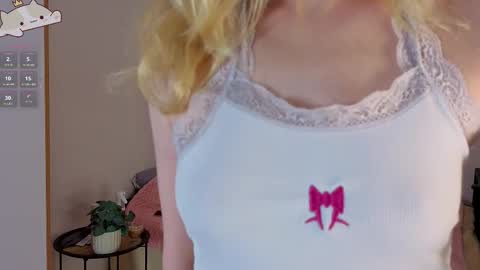 Snapshot of lollypollie chatting on February 7, 2026, 12:25 am Lolly online show from February 7, 2026, 12:25 am