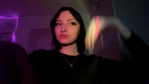 Polly online show from April 29, 2026, 7:53 pm