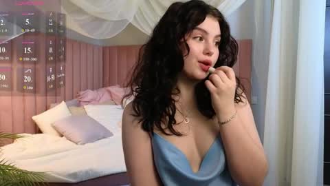 lollyy_pop online show from June 3, 2026, 1:30 am