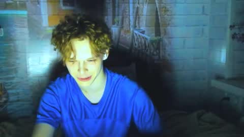 Nelis online show from April 18, 2026, 9:48 pm