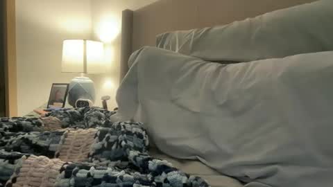 Snapshot of lologan522 chatting on June 5, 2026, 11:21 pm lologan522 online show from June 5, 2026, 11:21 pm