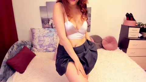 LoloMercier online show from March 10, 2026, 8:58 pm