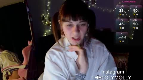 Molli online show from February 20, 2025, 5:18 pm