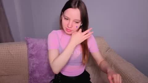 lolytarose online show from June 13, 2026, 1:47 am
