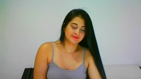 Snapshot of lomaslindosoyyo chatting on February 13, 2025, 11:37 pm estehfania online show from February 13, 2025, 11:37 pm