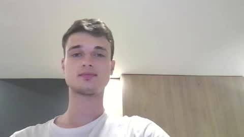 london_tomy online show from October 2, 2025, 2:29 am