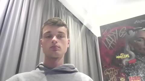 london_tomy online show from December 4, 2025, 7:22 pm