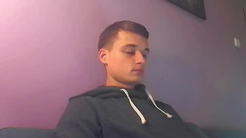 london_tomy online show from January 14, 2026, 11:31 pm