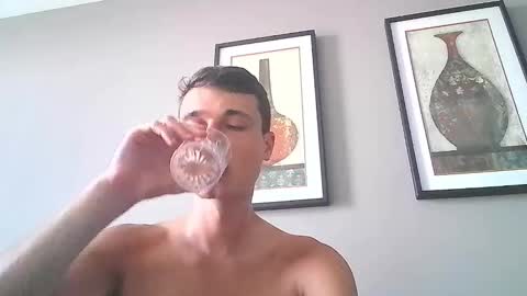 london_tomy online show from February 21, 2026, 9:38 pm