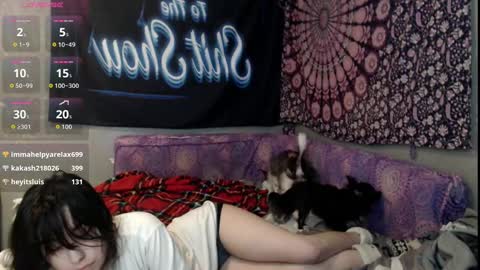 londonray online show from September 18, 2025, 8:49 am