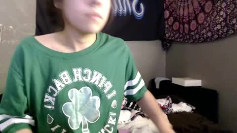 Snapshot of londonray chatting on May 28, 2026, 1:36 am londonray online show from May 28, 2026, 1:36 am