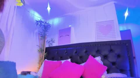 Jennifer  online show from January 8, 2025, 7:03 pm