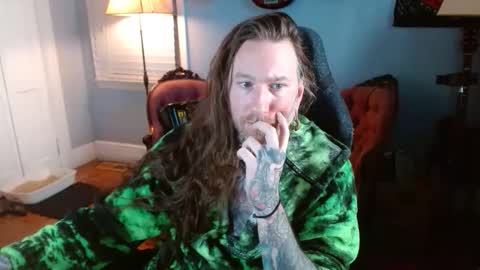 Snapshot of longhair021 chatting on December 1, 2025, 6:24 pm longhair online show from December 1, 2025, 6:24 pm