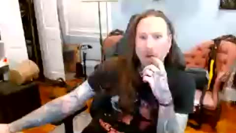 Snapshot of longhair021 chatting on June 14, 2026, 1:35 pm longhair online show from June 14, 2026, 1:35 pm