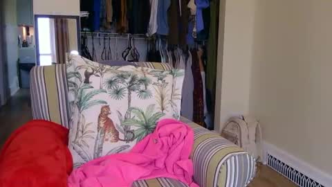 Cutenurse91 online show from April 25, 2026, 12:52 pm