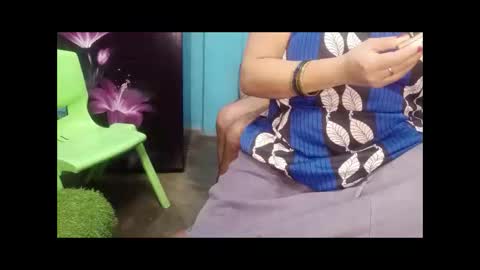 Shy Housewife online show from November 1, 2025, 6:21 pm