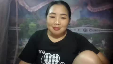 Snapshot of lonna_baby chatting on June 3, 2026, 3:39 pm lonna_baby online show from June 3, 2026, 3:39 pm