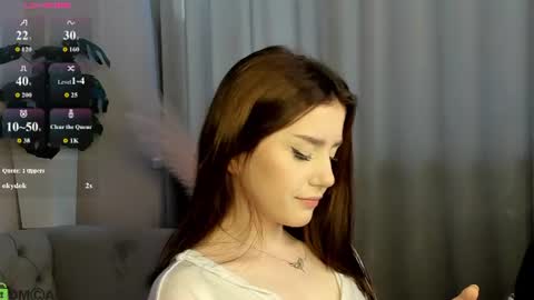 Luna online show from August 9, 2026, 3:08 am
