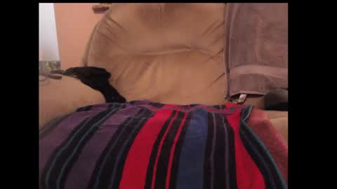 looking469 online show from December 7, 2024, 7:54 pm