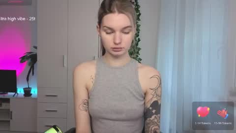 Luna online show from April 16, 2026, 3:02 pm