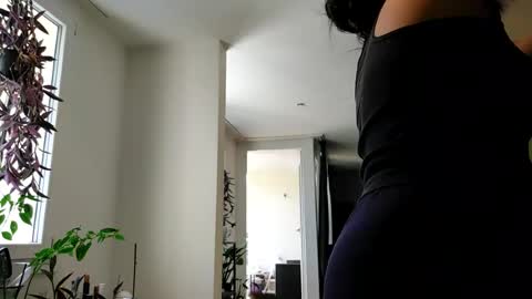 Snapshot of loolaunshaved chatting on July 20, 2026, 1:46 pm loolaunshaved online show from July 20, 2026, 1:46 pm