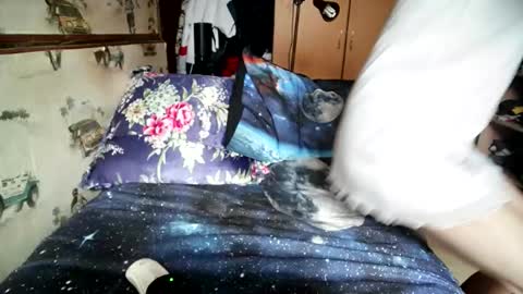 Jolasalope online show from December 7, 2024, 9:50 am