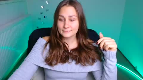 Snapshot of lora_kisses chatting on October 9, 2025, 11:30 am Lora online show from October 9, 2025, 11:30 am