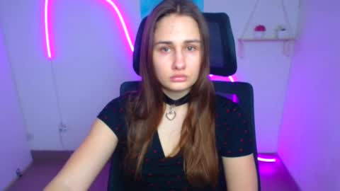 Snapshot of lora_kisses chatting on February 25, 2026, 6:45 am Lora online show from February 25, 2026, 6:45 am