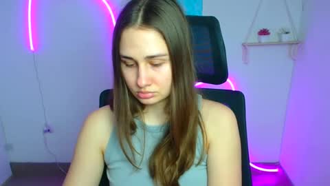 Snapshot of lora_kisses chatting on March 9, 2026, 6:28 am Lora online show from March 9, 2026, 6:28 am