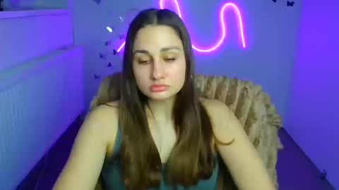 Snapshot of lora_kisses chatting on March 13, 2026, 7:04 am Lora online show from March 13, 2026, 7:04 am