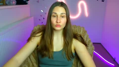 Snapshot of lora_kisses chatting on March 23, 2026, 6:06 am Lora online show from March 23, 2026, 6:06 am