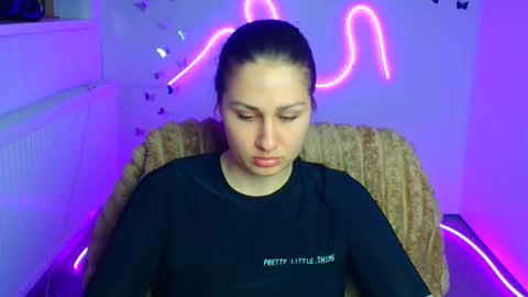 Snapshot of lora_kisses chatting on April 17, 2026, 6:49 am Lora online show from April 17, 2026, 6:49 am