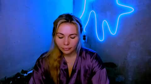 Lora online show from March 17, 2026, 2:38 am