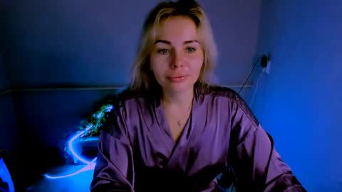 Lora online show from April 2, 2026, 3:15 am