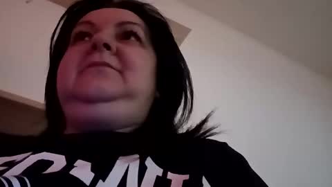 Lora online show from December 31, 2024, 9:10 am