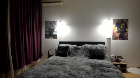 Lora online show from January 12, 2025, 4:29 pm