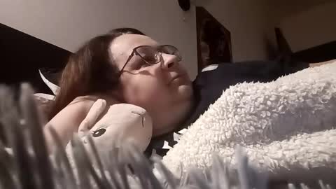 Lora online show from January 22, 2025, 7:03 pm