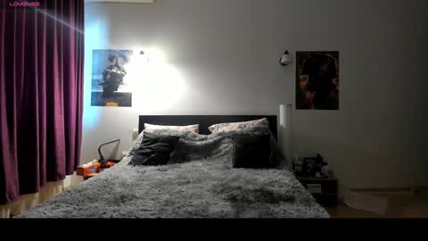 Lora online show from January 23, 2025, 10:43 am