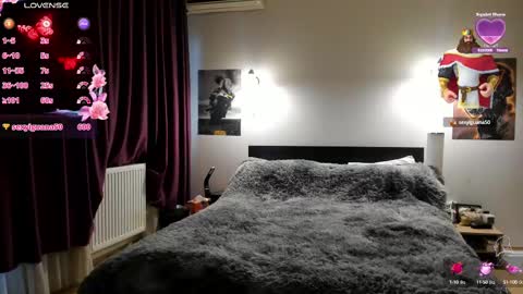 Lora online show from February 18, 2025, 2:59 pm