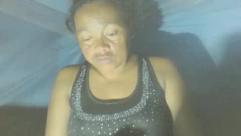 LorahVane online show from January 19, 2026, 1:42 am