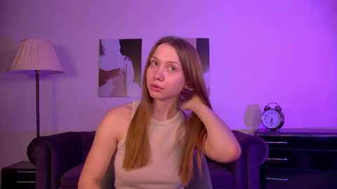 Snapshot of loravey chatting on June 18, 2026, 7:29 pm LoraVey online show from June 18, 2026, 7:29 pm