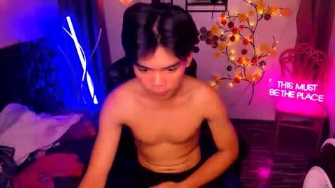 lord_hotasian online show from December 23, 2025, 5:27 am